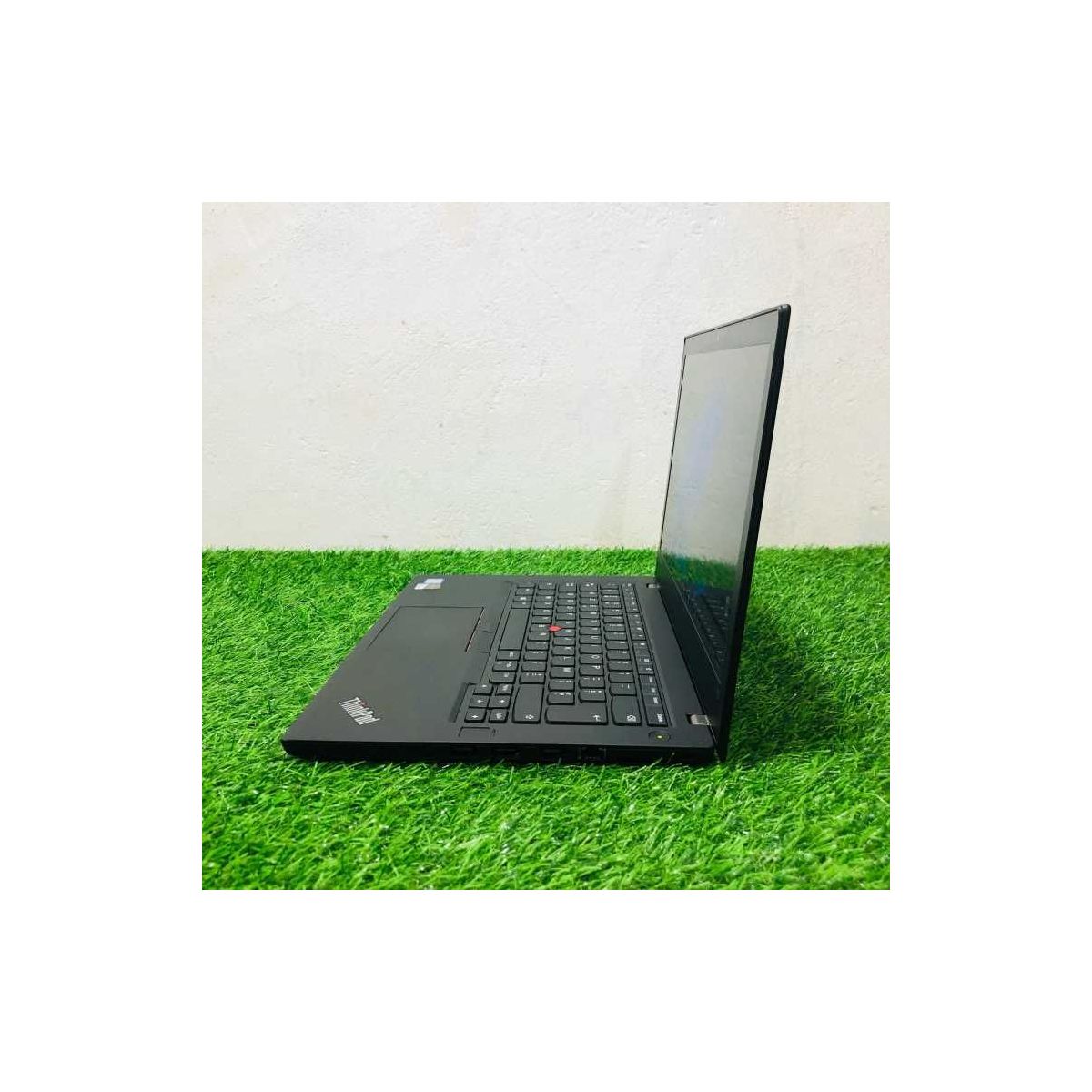 Lenovo ThinkPad T470 – i5-7300U – 14” – 8 GB RAM – 256 GB SSD | Iper Hardware